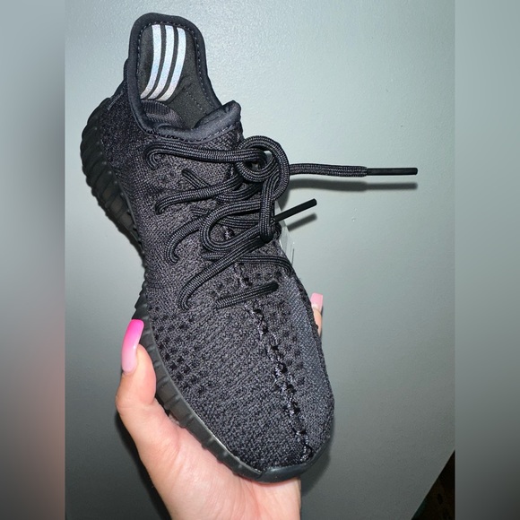 Yeezy Shoes - Brand new with tags, size 5 mens